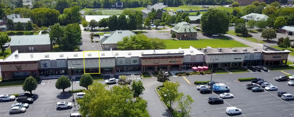 The West End Shopping Center : 165 W End Ave, Farragut, TN 37934